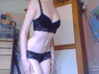 systemofadowny:  cutiebum:  lace makes me feel preeeetty :)   Crikey 