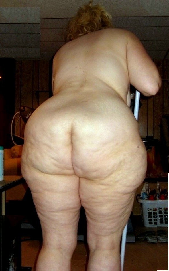 LOVING THICK NEXT DOOR MOMS