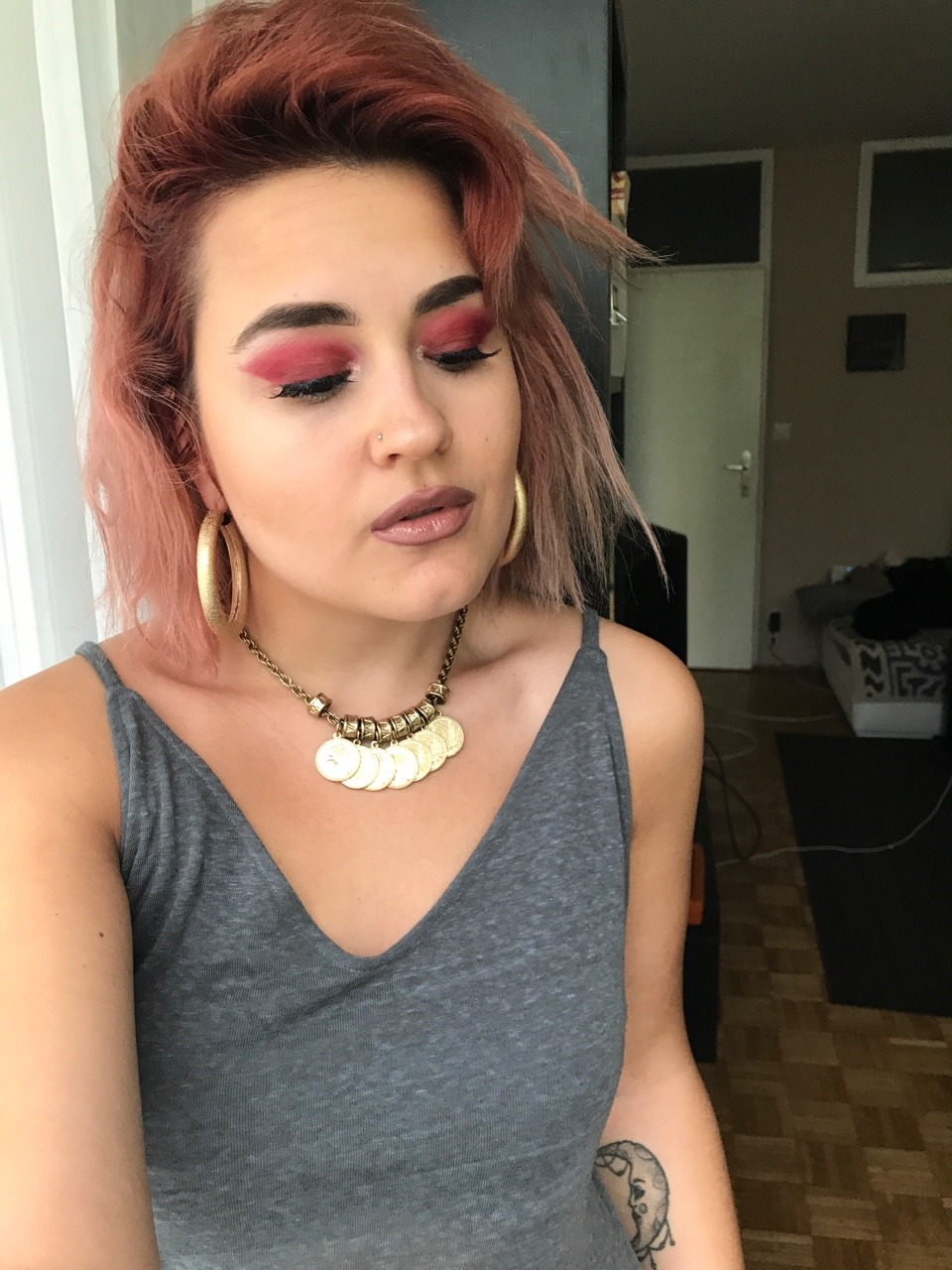 amylovv:  Messy hair as always