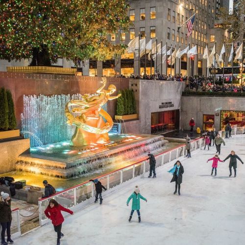 The ice rink at @RockCenterNYC. #SeeYourCity : @camilleschaer for @NYCgo . . ⛸❤️ . . # #seeyourcity