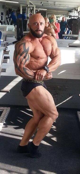 Hot Confessions Of A Horny Bi Curious Muscle Jock