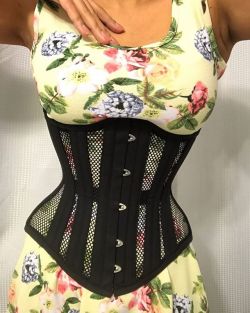 lucy-corsetry:  NEW VIDEO: Today I’m reviewing