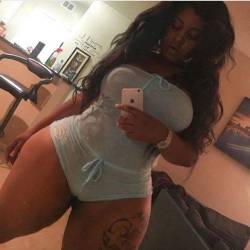 vaboi82:  #thick #thickthighs