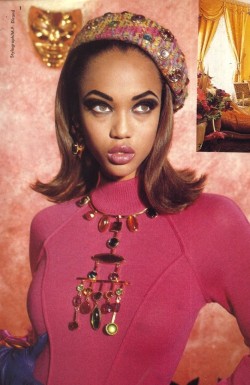 midnight-charm:  Tyra Banks photographed by  Donna de Mari for L’Officiel France December 1991Hair: Karim Mitha