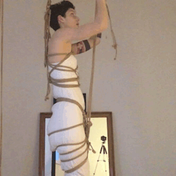 camdamage:  Speaking of rigging.. have some gifs of me hoisting myself up lookin like a huge nerd.