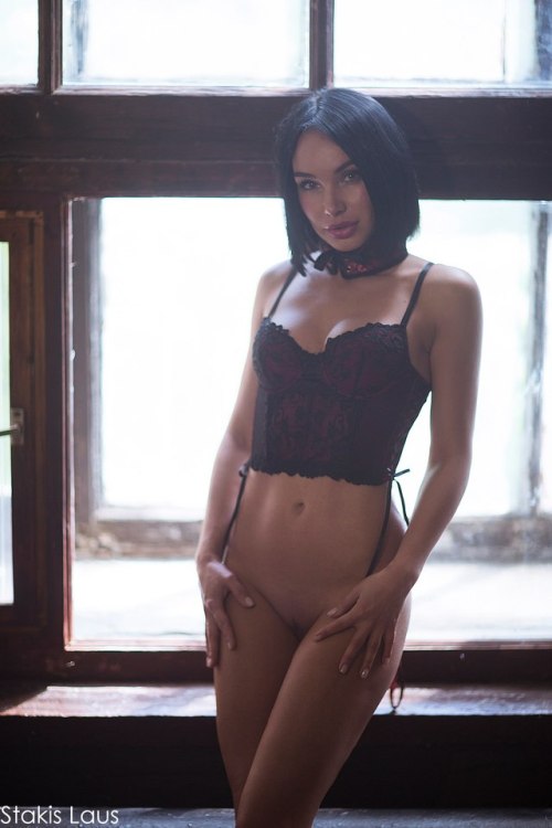 Olesya Levina by Stakis Laus