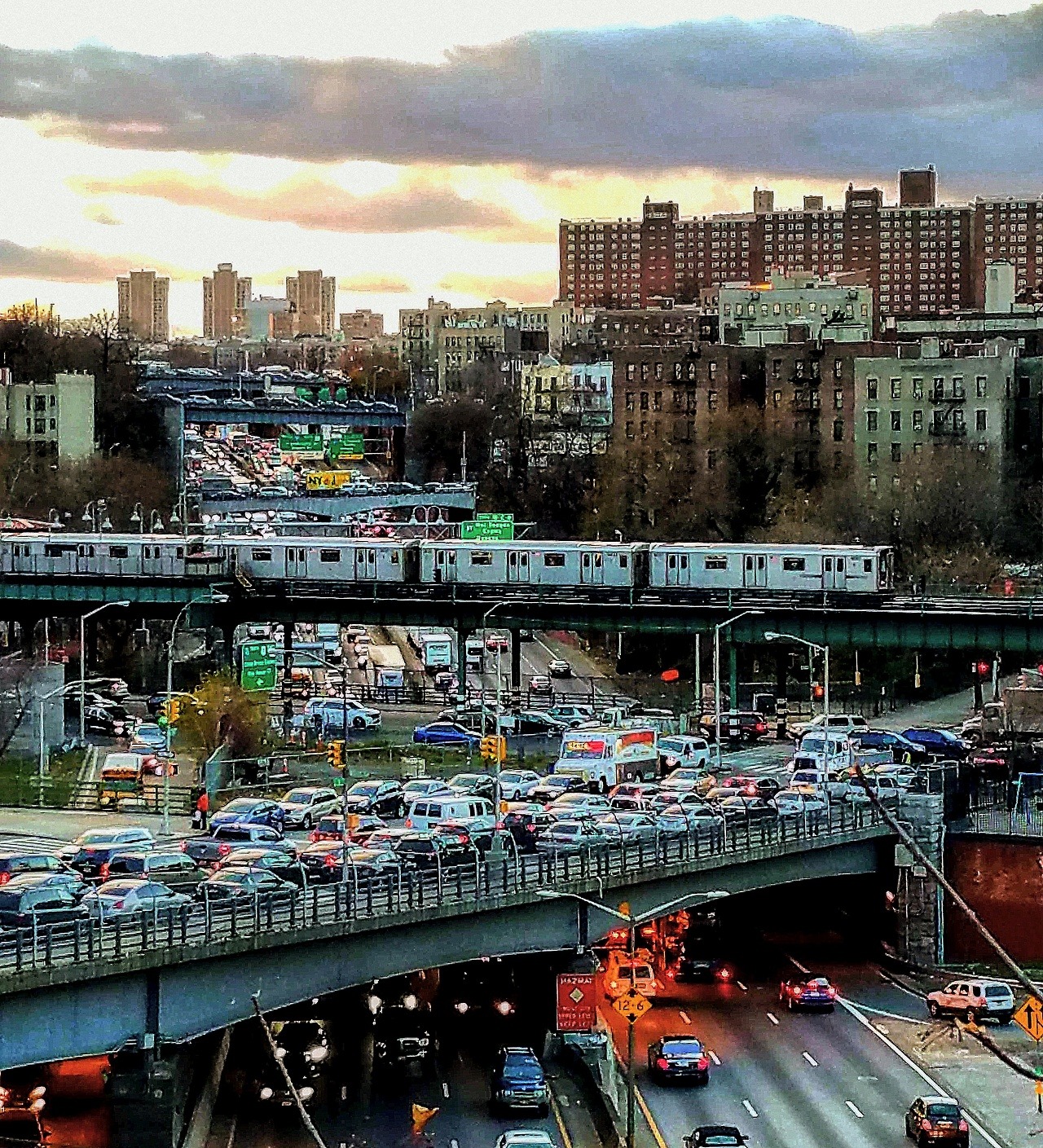 wanderingnewyork: A No. 4 train crosses the Cross Bronx Expressway.  The train was