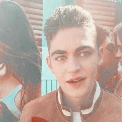 Hero, Jo & Anna Iconsjust like or reblog please that’s all i askse você salvar, por favor, curta