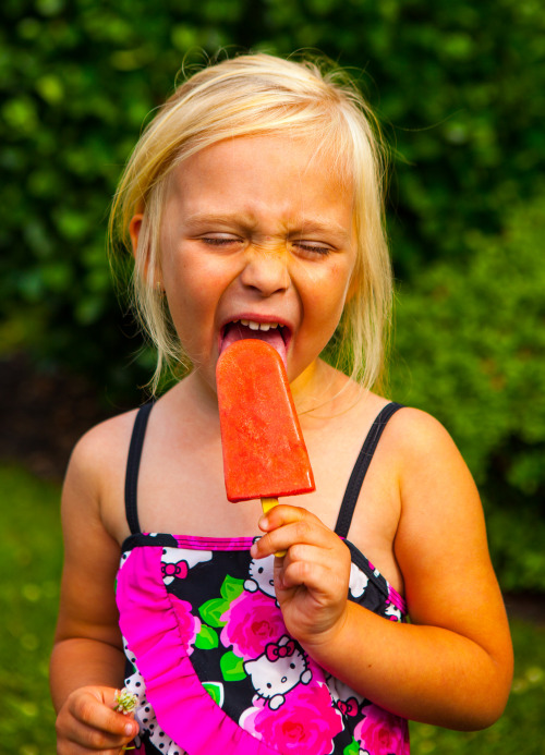 Olenko’s Summer Strawberry-Watermelon Popsicles  This popsicles are easy to make and so refres