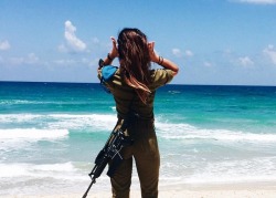 girlsinuniformandcostumes:  Model:   Maayan DavidNationality: IsraelOutfit: Israel Defense ForcesLocation:   Old Jaffa - يافا القديمةDate: 10-Jun-2016