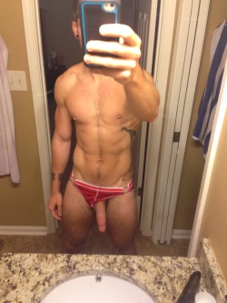 lifewithhunks:  Hunks, Porn, Amateurs, Spy, Bulges, Lycra and Huge Cocks.http://lifewithhunks.tumblr.com/Eat CLEAN and train DIRTY.   www.runswimlivehealthy.tumblr.com
