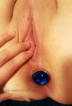 mr-mrs-insatiable:  My new jeweled plug from