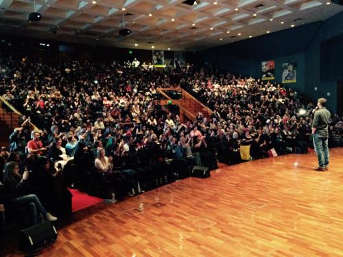 justjensenanddean:    Professor Ackles is in the house :)  [x]    [x]   [x]   “A standing ovation for Jensen. Thx Sydney for an awesome con. Hub did an excellent job :)” 