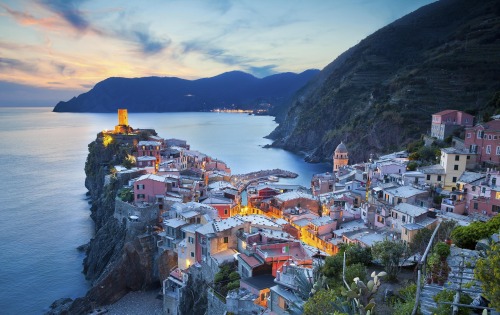 lsleofskye:  Vernazza, Italy Credits: 1, adult photos