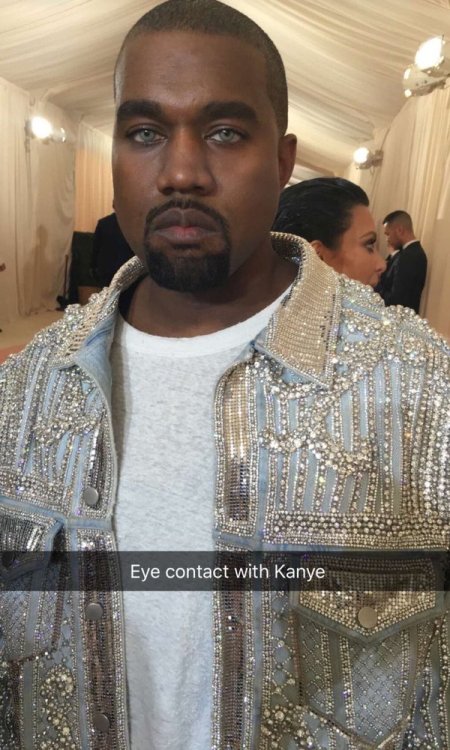 barzytheking:  kunsthalles:  ceruphim:  madredenutrias:  imsoshive:  It’s so hard being a Kanye fan when he does this kinda shit, bruh lol smh   What the flying fuck  looking like a butch queen from atlanta     He must seen too many ultralight beams