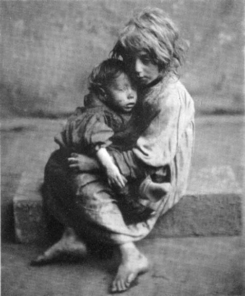 Abandoned children, London - 1905 Nudes &