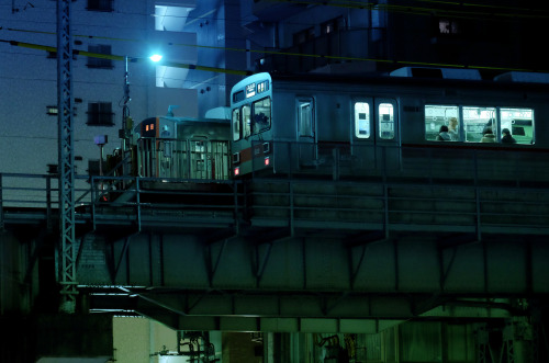 toshibu:   Cold Light by Andreas Jakob Via Flickr: Tokyo, Japan