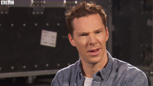 cumberbuddy: Video: Sherlock’s Benedict Cumberbatch describes Eric Cantona meeting. 