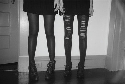 teenfuckingspirit:  wishingforrevolution:  Ig wendyuh on We Heart It.  ♔ I fell down the rabbit hole ♔