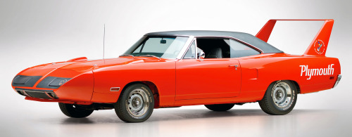 carsthatnevermadeitetc:Plymouth Road Runner Superbird, 1970. Created for NASCAR racing, homologation regulations required Plymouth to build 1920 road going versions. Increasing emissions regulations, an insurance spike for high performance cars and