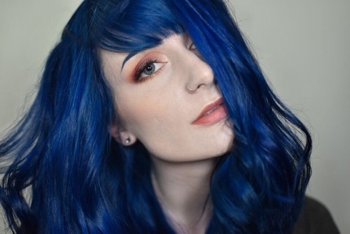 everything is blue, her hair, her hands, her sheets (thanks @hairbyjamieboo for the killer color).