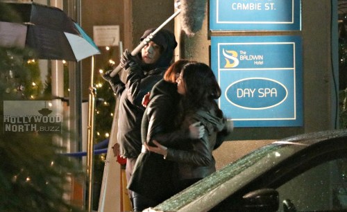 agentalexsanvers: dailycwsupergirl: Chyler Leigh and Floriana Lima on Supergirl set. (February 9, 20