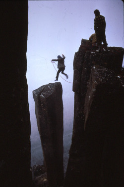 last-picture-show: Stefan Karpiniec, Lyle Closs jumps to Albert’s Tomb, Organ Pipes Mt. Wellington, Tasmania, 1974