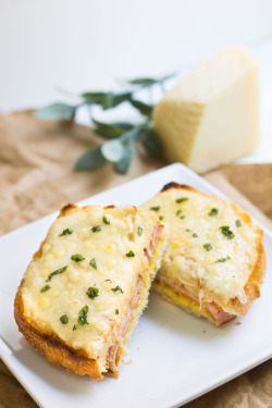 fattributes:Croque Monsieur