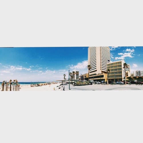 Frishman beach #telaviv #israel #beach #summer #vsco_lover #vscoism #vscocam #vscam #pano #architect