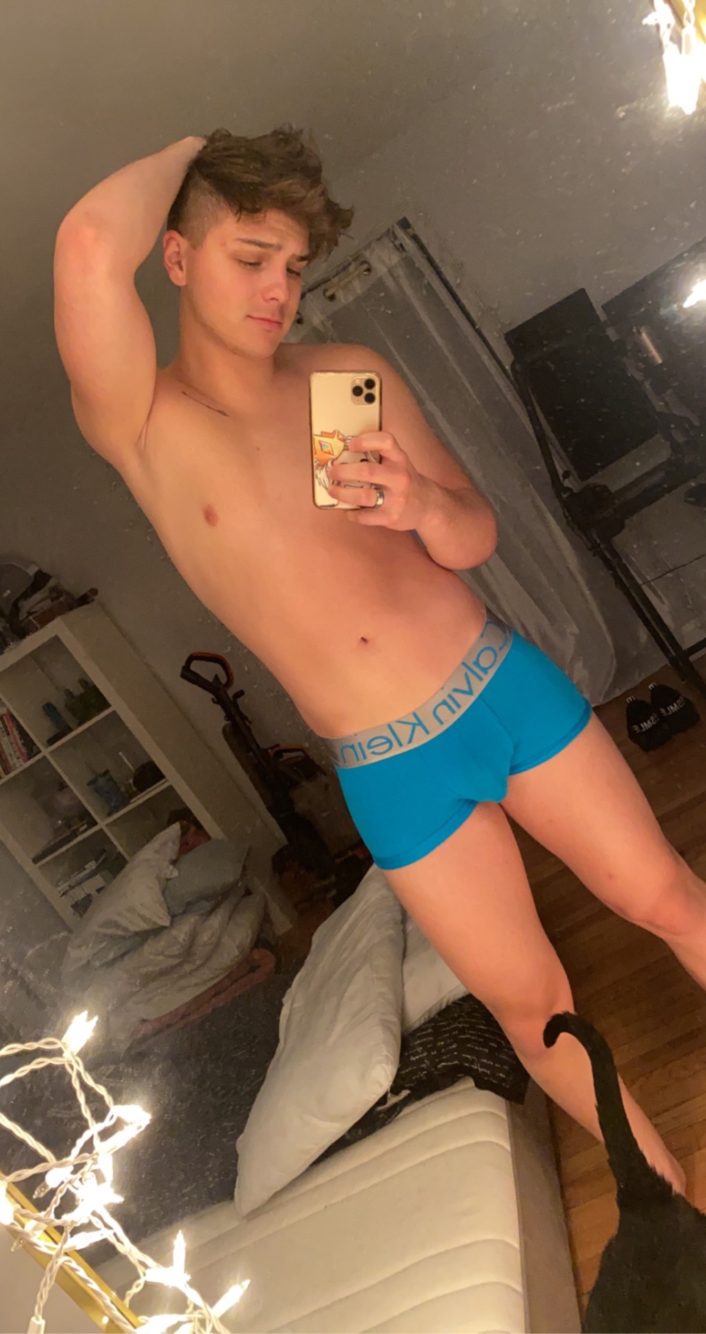 thekingwade:Baby blue.😇