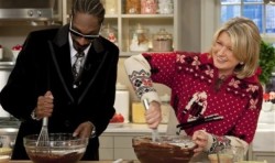 isarizal:  “No Snoop, you can’t put any of that in there. This is a family show.” “But Martha, that’s the best ingredient!” 