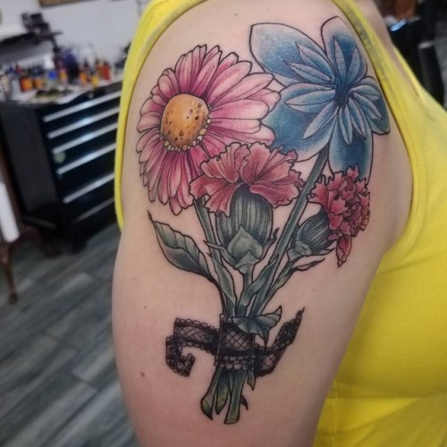 Kristi, you were a peach. Had an absolute blast doing this. More flowers please. . . . .  #tattooart