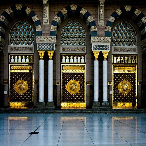 modern-tiles:  PROPHET MOSQUE (PEACE BE UPON HIM) DOORS MADINA SAUDI ARABIA 