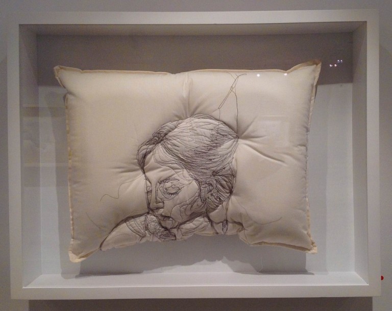 lustik:   Sleep project by Maryam Ashkanian.Lustik:  twitter | pinterest | etsy
