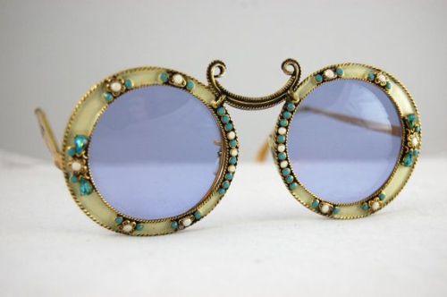 mote-historie - Vintage sunglasses1. Paulette Guinet Snake...