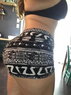 pawgworship2:  Post-gym butt selfie!