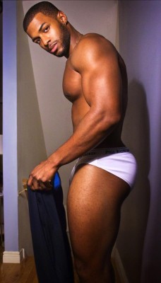 Phillyprints:  Black Man Booty In Briefs. What A Turn On.