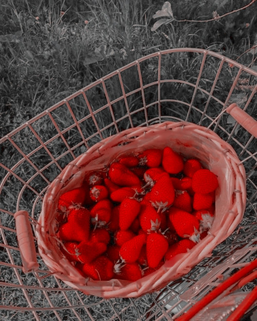 STRAWBERRYCORE !?