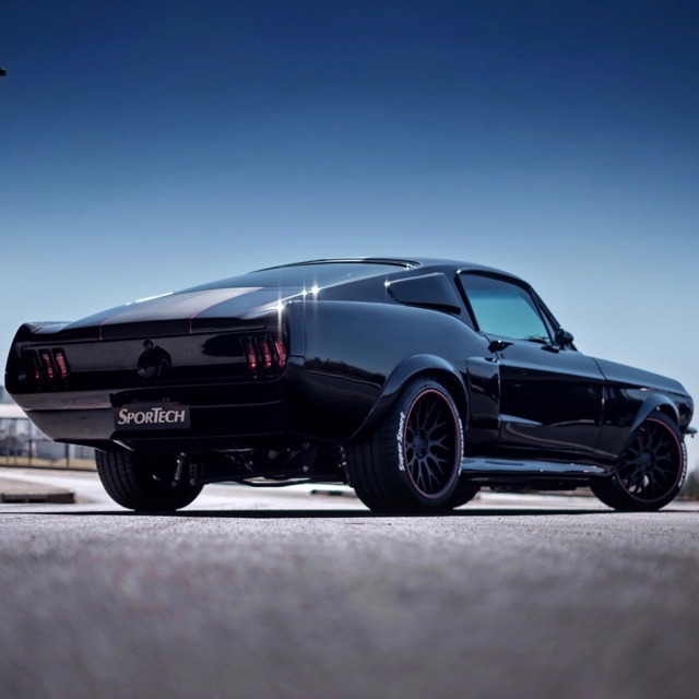 utwo:  ‘68 Ford Mustang Fastback© stefan kotze