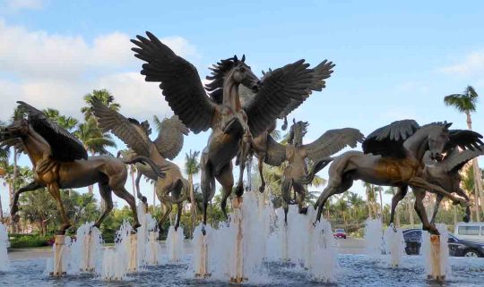 Some Fountains That Are Pretty Amazing.