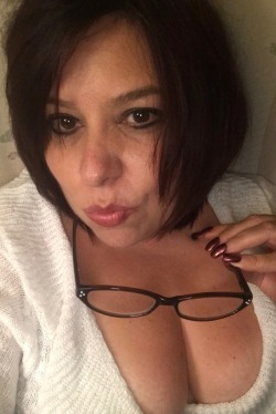 curiouswinekitten2: Finally Cleavage Sunday &amp; Sweater weather! 