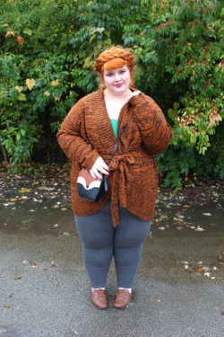 afatfox:  Ahead of the Curve ~ November 2014Fat Fall CollectionThis month our blogging theme for AotC was to capture the feeling of fall.  Honestly, I’ve been feeling fall way too much to only use one look for this.  I’m totally obsessed with everything