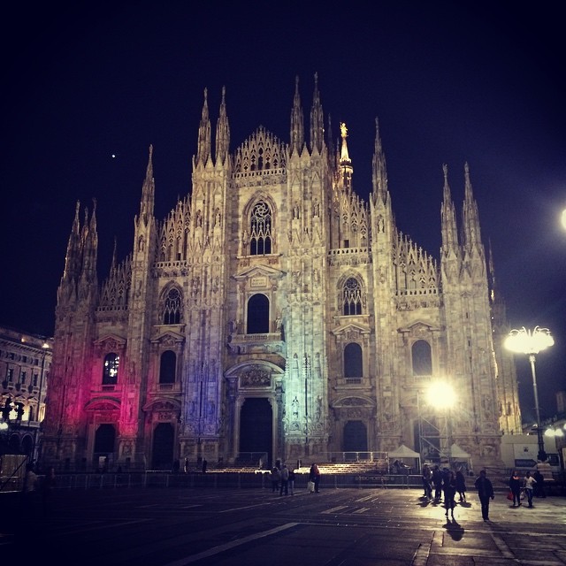 #Milano #🇮🇹 #deargirltour (at Milan Cathedral)