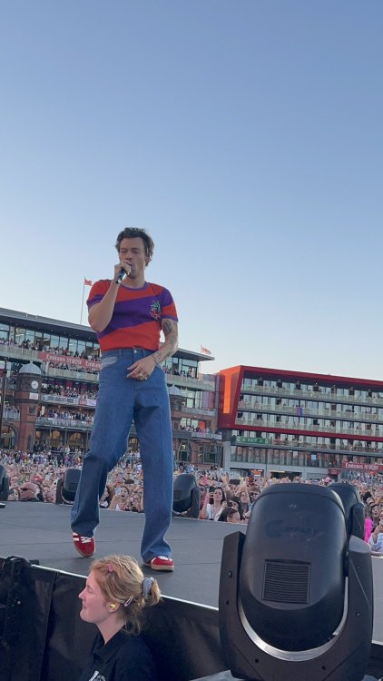 Manchester, UK (15.06)