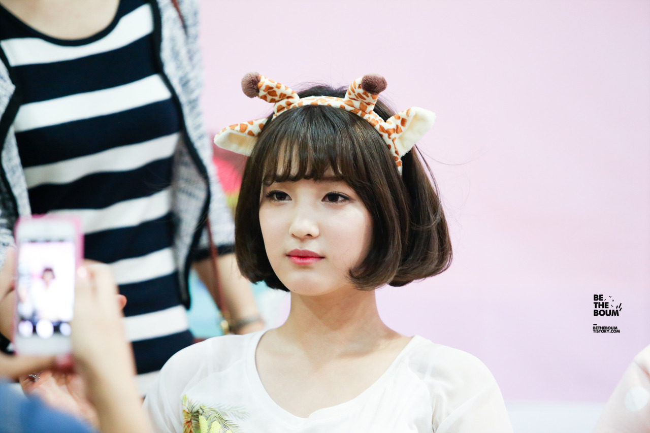 laboumdaily:  140928 Jongro Fansign CR: BE THE BOUM Do Not Edit 