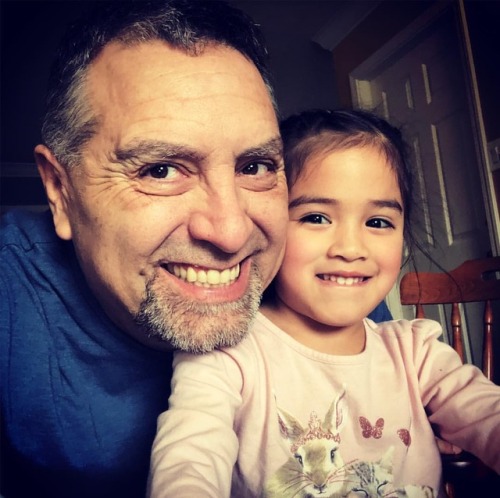 My Minnie Princess, my beautiful little girl, Arielle. She walked through everyone/thing just to come sit with me. My heart fills up, I love this. ❤️❤️❤️❤️❤️. Luna has serious back, get it baby girl!!! Diggy Doo, my Little Prince 👑