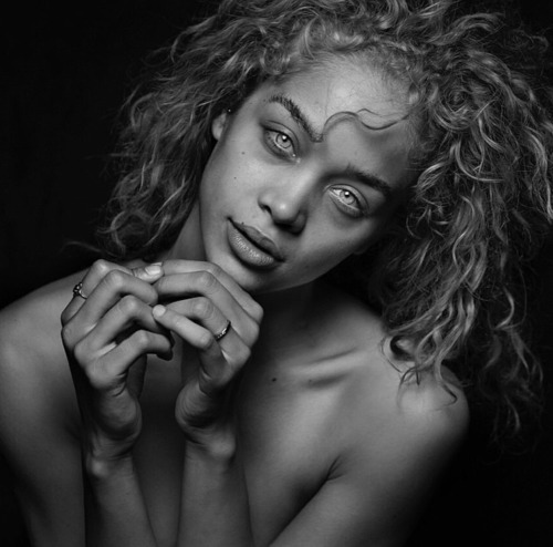 Jasmine Sanders Instagram.com/Fashionkillxaz