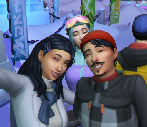 A Selfie Of Chiyo And Her Dad At The Festival Of Snow  *ft.her Friends Photobombing In The Background*