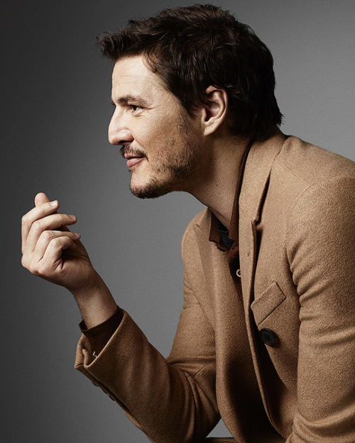 hoeberynmartell:PEDRO PASCAL PHOTOGRAPHED FOR MR PORTER.