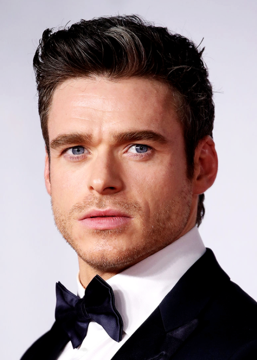 richardmaddendaily:RICHARD MADDEN“1917” World Premiere And Royal Performance|December 4 2019